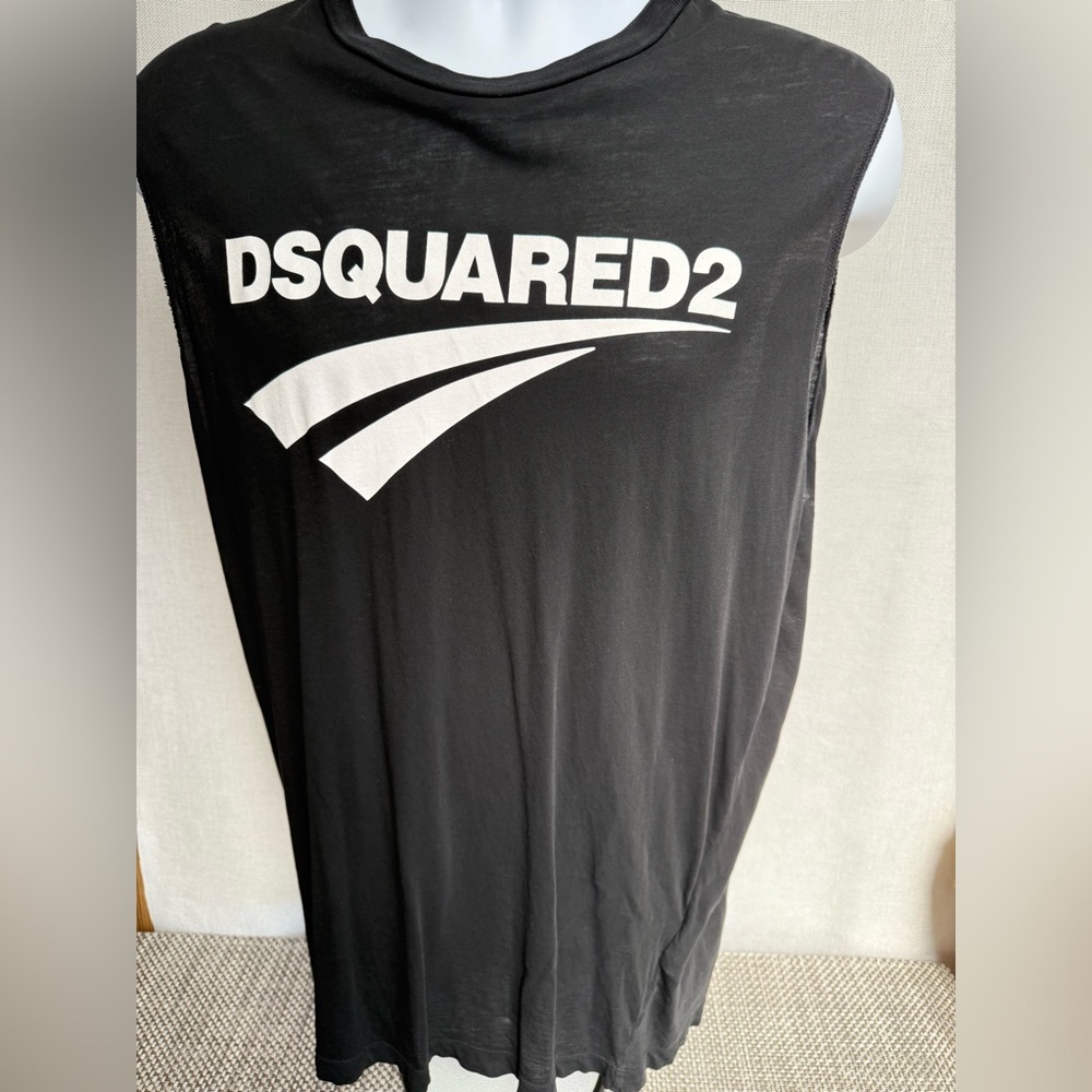 New Men's DSQUARED2 Black and White Graphic Sleeveless (Tank Top).